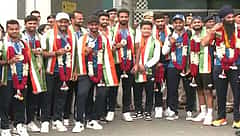 ಕಂಚಿನ ಪದಕದೊಂದಿಗೆ ಸ್ವದೇಶಕ್ಕೆ ಆಗಮಿಸಿದ ಭಾರತೀಯ ಹಾಕಿ ತಂಡ, ಅದ್ದೂರಿ ಸ್ವಾಗತ!